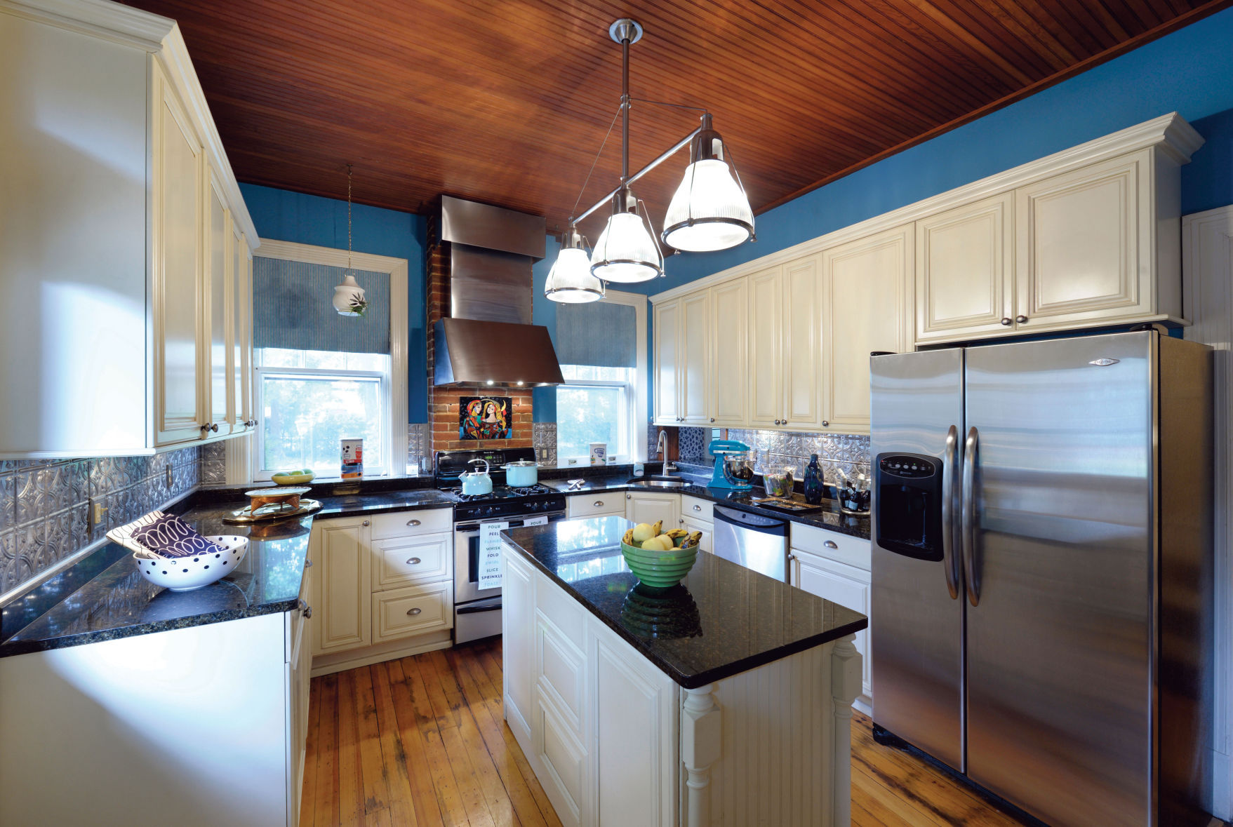 kitchen1.jpg